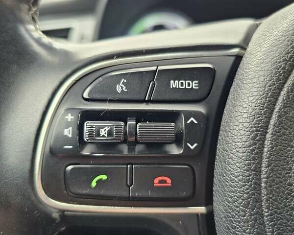 Синий Киа Niro, объемом двигателя 1.58 л и пробегом 179 тыс. км за 14400 $, фото 26 на Automoto.ua