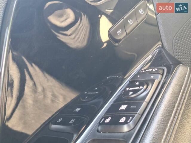 Синій Кіа Niro, об'ємом двигуна 1.58 л та пробігом 181 тис. км за 16900 $, фото 22 на Automoto.ua