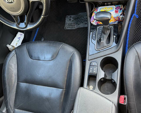 Синий Киа Niro, объемом двигателя 1.59 л и пробегом 114 тыс. км за 19000 $, фото 40 на Automoto.ua