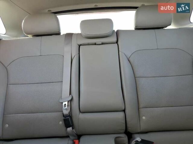Синий Киа Niro, объемом двигателя 1.58 л и пробегом 122 тыс. км за 2400 $, фото 9 на Automoto.ua