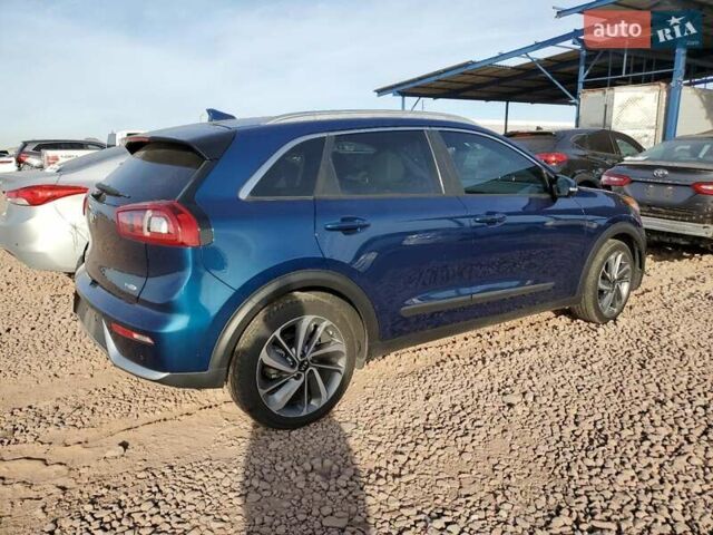 Синий Киа Niro, объемом двигателя 1.58 л и пробегом 122 тыс. км за 2400 $, фото 3 на Automoto.ua