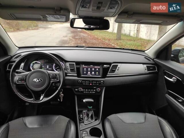 Синий Киа Niro, объемом двигателя 1.58 л и пробегом 219 тыс. км за 16200 $, фото 14 на Automoto.ua