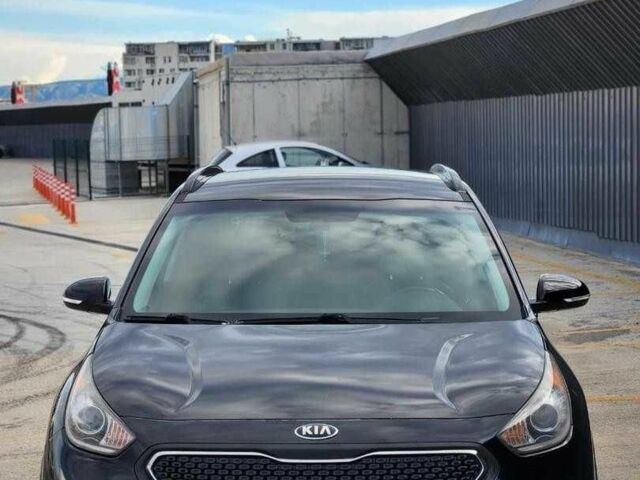 Синий Киа Niro, объемом двигателя 1.6 л и пробегом 265 тыс. км за 12300 $, фото 4 на Automoto.ua