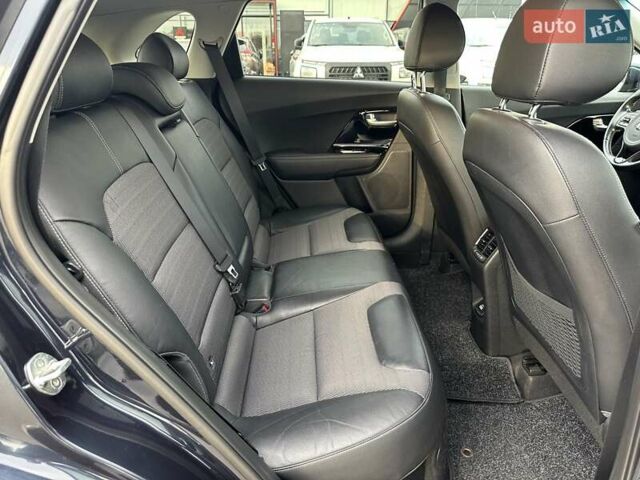 Синий Киа Niro, объемом двигателя 1.58 л и пробегом 119 тыс. км за 18300 $, фото 34 на Automoto.ua