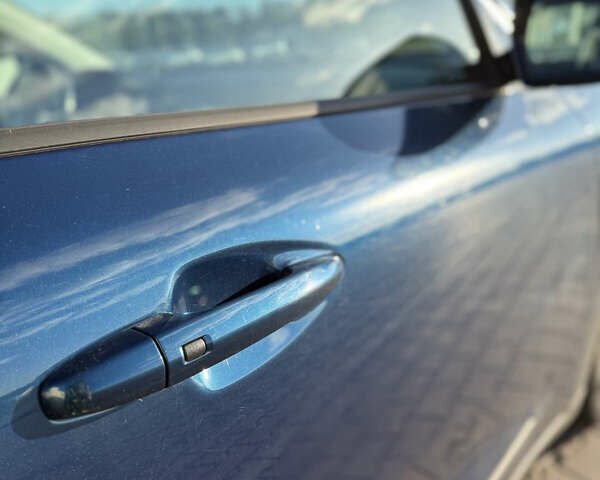 Синий Киа Niro, объемом двигателя 1.59 л и пробегом 114 тыс. км за 19000 $, фото 16 на Automoto.ua