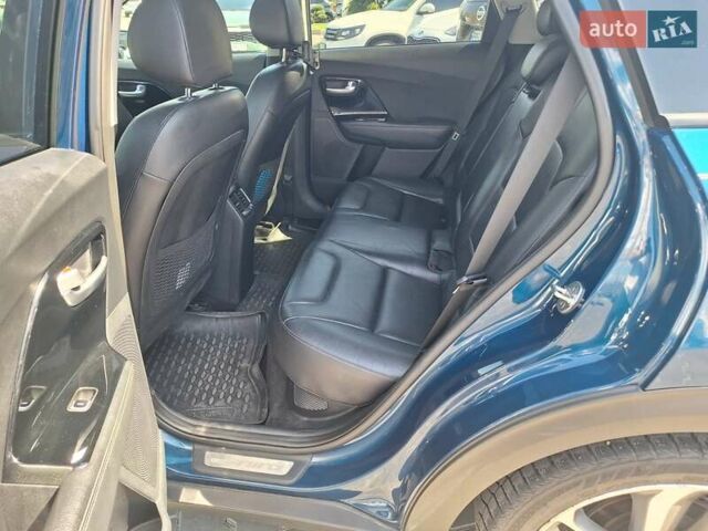 Синій Кіа Niro, об'ємом двигуна 1.58 л та пробігом 181 тис. км за 16900 $, фото 13 на Automoto.ua