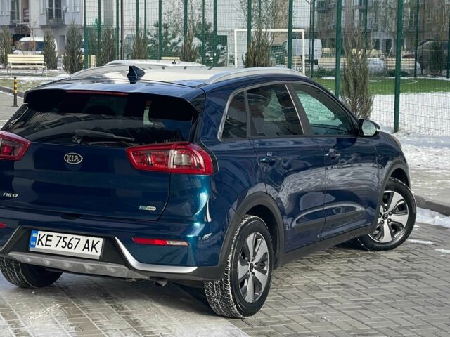 Синій Кіа Niro, об'ємом двигуна 1.6 л та пробігом 113 тис. км за 16500 $, фото 4 на Automoto.ua