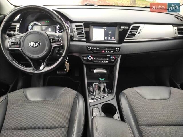 Синий Киа Niro, объемом двигателя 1.58 л и пробегом 219 тыс. км за 16200 $, фото 27 на Automoto.ua