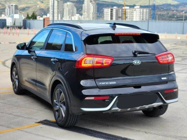 Синий Киа Niro, объемом двигателя 1.6 л и пробегом 265 тыс. км за 12300 $, фото 5 на Automoto.ua