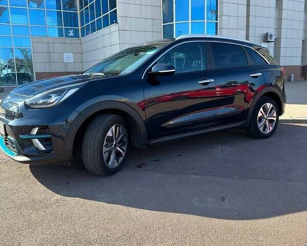 Синий Киа Niro, объемом двигателя 0 л и пробегом 74 тыс. км за 23900 $, фото 1 на Automoto.ua