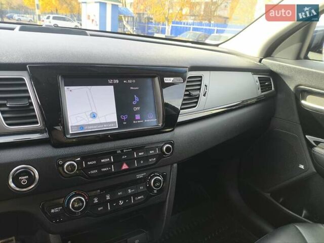 Синий Киа Niro, объемом двигателя 0 л и пробегом 128 тыс. км за 19300 $, фото 13 на Automoto.ua