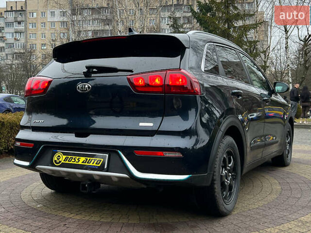 Синій Кіа Niro, об'ємом двигуна 1.58 л та пробігом 110 тис. км за 18300 $, фото 6 на Automoto.ua