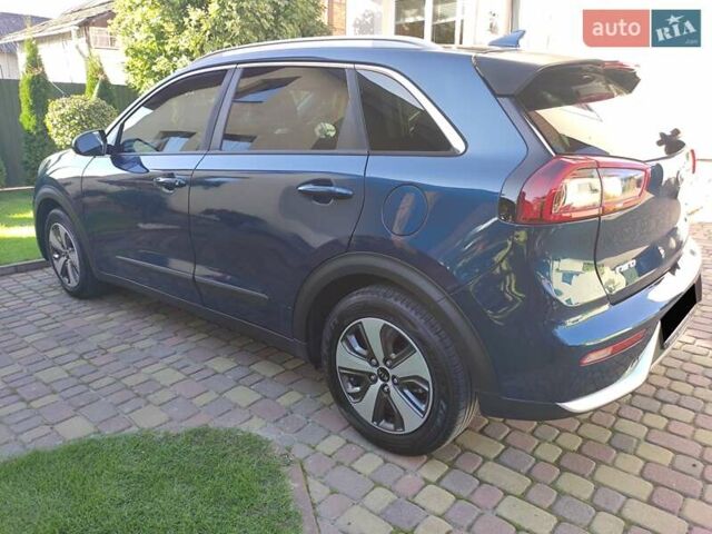 Синий Киа Niro, объемом двигателя 1.6 л и пробегом 177 тыс. км за 17200 $, фото 7 на Automoto.ua
