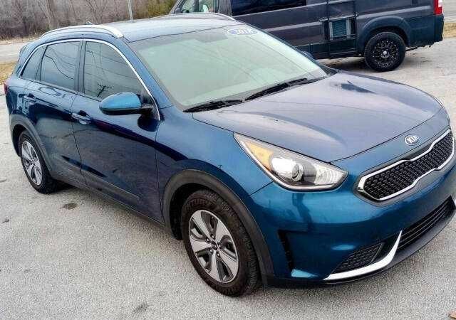 Синий Киа Niro, объемом двигателя 1.6 л и пробегом 45 тыс. км за 3600 $, фото 3 на Automoto.ua