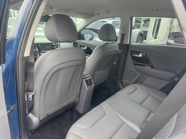 Синий Киа Niro, объемом двигателя 1.6 л и пробегом 36 тыс. км за 12100 $, фото 9 на Automoto.ua