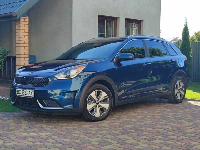 Синій Кіа Niro, об'ємом двигуна 1.6 л та пробігом 178 тис. км за 16800 $, фото 1 на Automoto.ua