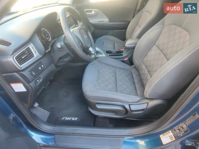 Синий Киа Niro, объемом двигателя 1.6 л и пробегом 177 тыс. км за 17200 $, фото 27 на Automoto.ua