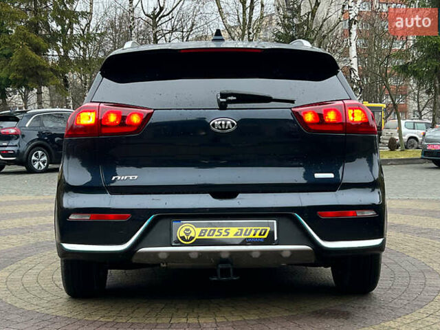 Синій Кіа Niro, об'ємом двигуна 1.58 л та пробігом 110 тис. км за 18300 $, фото 5 на Automoto.ua