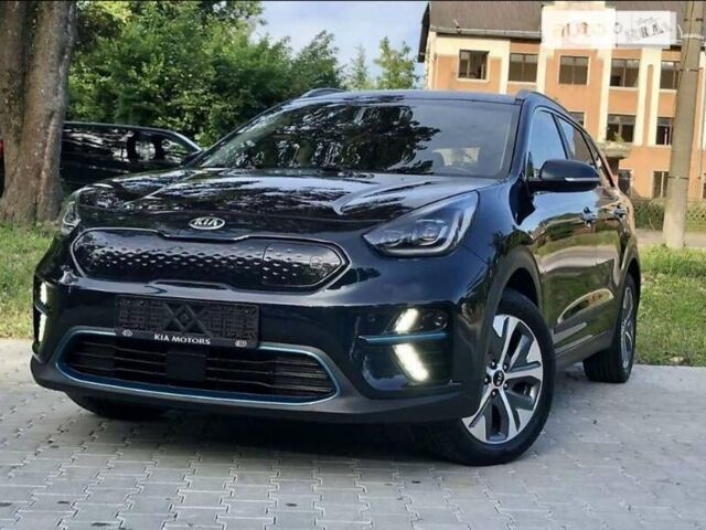 Синій Кіа Niro, об'ємом двигуна 0 л та пробігом 106 тис. км за 27400 $, фото 5 на Automoto.ua