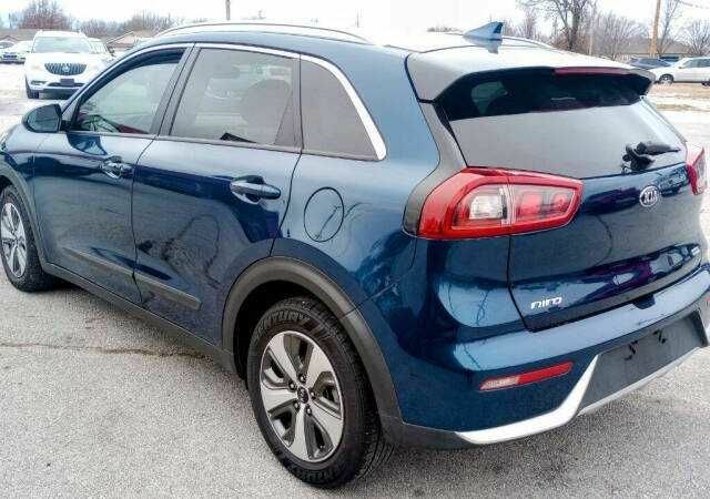 Синий Киа Niro, объемом двигателя 1.6 л и пробегом 45 тыс. км за 3600 $, фото 1 на Automoto.ua