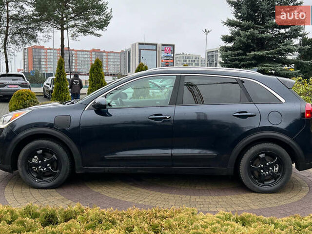 Синій Кіа Niro, об'ємом двигуна 1.58 л та пробігом 110 тис. км за 18300 $, фото 3 на Automoto.ua