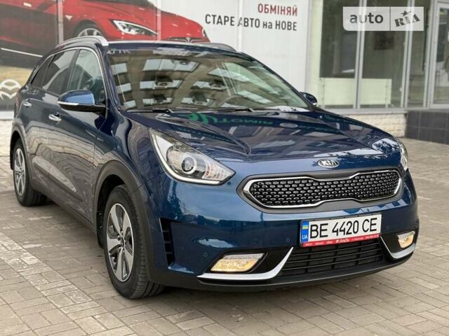 Синий Киа Niro, объемом двигателя 1.58 л и пробегом 61 тыс. км за 19700 $, фото 1 на Automoto.ua