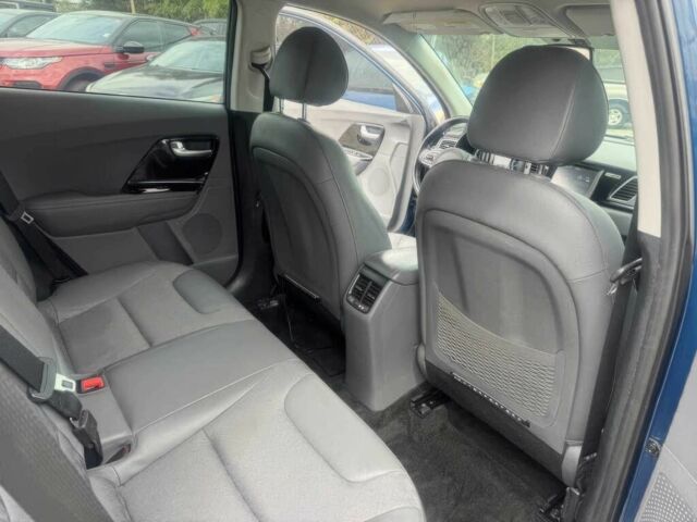 Синий Киа Niro, объемом двигателя 1.6 л и пробегом 41 тыс. км за 10300 $, фото 9 на Automoto.ua