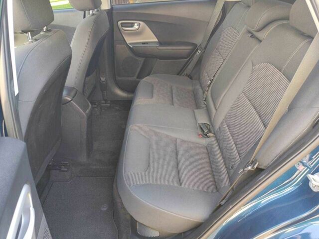 Синій Кіа Niro, об'ємом двигуна 1.6 л та пробігом 178 тис. км за 16800 $, фото 8 на Automoto.ua