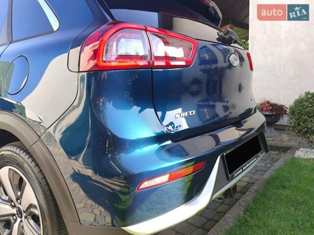 Синий Киа Niro, объемом двигателя 1.6 л и пробегом 177 тыс. км за 17200 $, фото 9 на Automoto.ua
