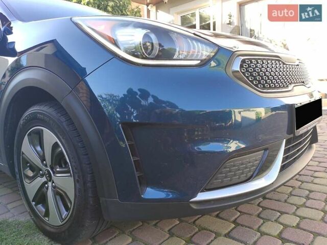 Синий Киа Niro, объемом двигателя 1.6 л и пробегом 177 тыс. км за 17200 $, фото 22 на Automoto.ua