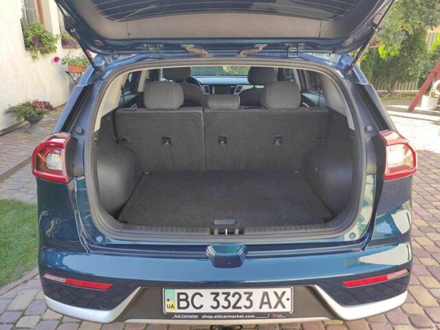 Синій Кіа Niro, об'ємом двигуна 1.6 л та пробігом 178 тис. км за 16800 $, фото 5 на Automoto.ua