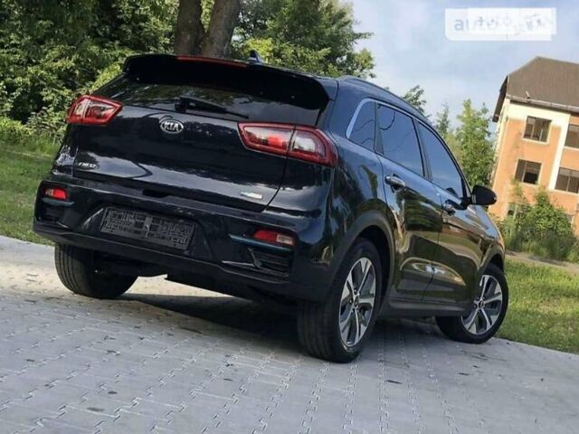 Синій Кіа Niro, об'ємом двигуна 0 л та пробігом 106 тис. км за 27400 $, фото 25 на Automoto.ua