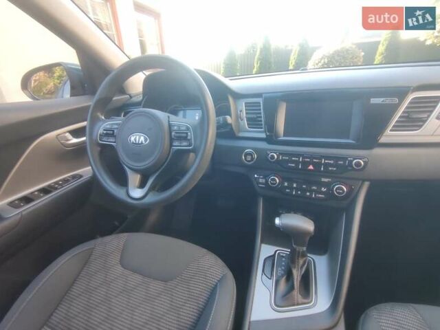 Синий Киа Niro, объемом двигателя 1.6 л и пробегом 177 тыс. км за 17200 $, фото 34 на Automoto.ua
