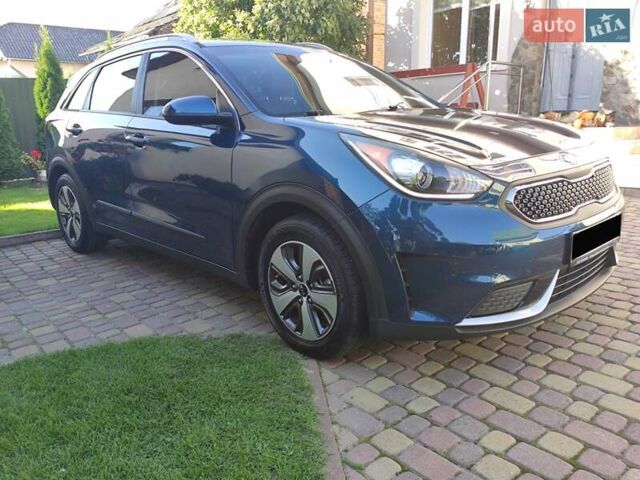 Синий Киа Niro, объемом двигателя 1.6 л и пробегом 177 тыс. км за 17200 $, фото 12 на Automoto.ua