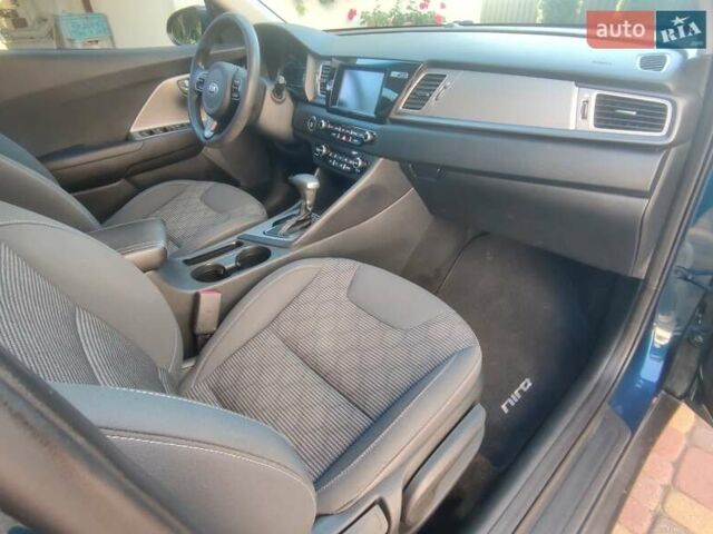 Синий Киа Niro, объемом двигателя 1.6 л и пробегом 177 тыс. км за 17200 $, фото 45 на Automoto.ua