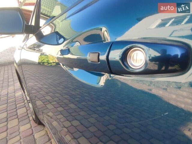 Синий Киа Niro, объемом двигателя 1.6 л и пробегом 177 тыс. км за 17200 $, фото 24 на Automoto.ua