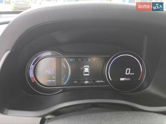 Синий Киа Niro, объемом двигателя 0 л и пробегом 128 тыс. км за 19300 $, фото 9 на Automoto.ua