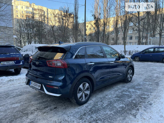 Синий Киа Niro, объемом двигателя 1.58 л и пробегом 106 тыс. км за 19800 $, фото 5 на Automoto.ua