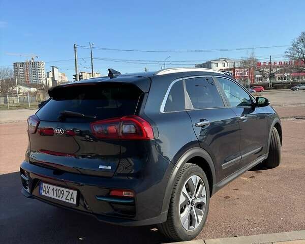 Синій Кіа Niro, об'ємом двигуна 0 л та пробігом 74 тис. км за 23900 $, фото 4 на Automoto.ua