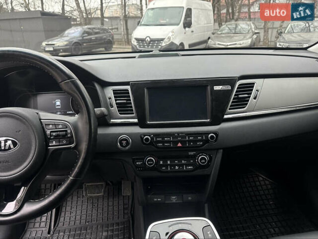 Синій Кіа Niro, об'ємом двигуна 0 л та пробігом 83 тис. км за 18700 $, фото 21 на Automoto.ua