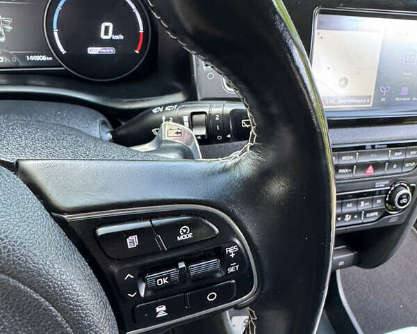 Синий Киа Niro, объемом двигателя 0 л и пробегом 88 тыс. км за 16999 $, фото 27 на Automoto.ua
