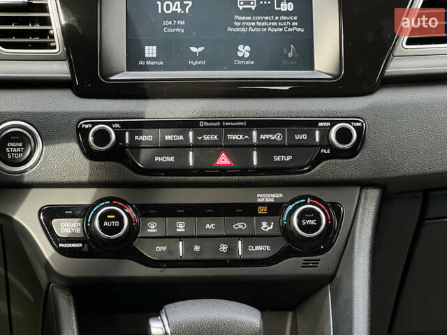 Синий Киа Niro, объемом двигателя 1.58 л и пробегом 91 тыс. км за 17650 $, фото 13 на Automoto.ua