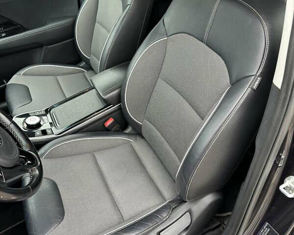 Синий Киа Niro, объемом двигателя 0 л и пробегом 120 тыс. км за 14999 $, фото 22 на Automoto.ua