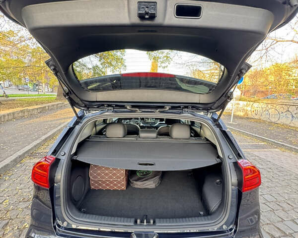 Синий Киа Niro, объемом двигателя 1.6 л и пробегом 52 тыс. км за 19800 $, фото 28 на Automoto.ua