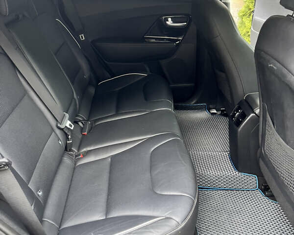 Синій Кіа Niro, об'ємом двигуна 0 л та пробігом 65 тис. км за 18500 $, фото 11 на Automoto.ua