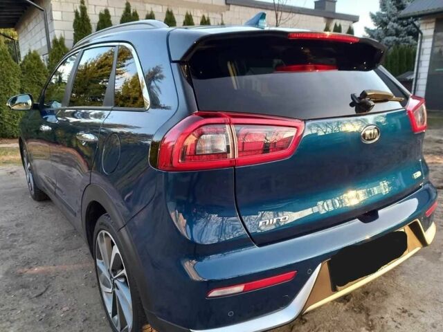 Синий Киа Niro, объемом двигателя 1.6 л и пробегом 78 тыс. км за 10499 $, фото 5 на Automoto.ua