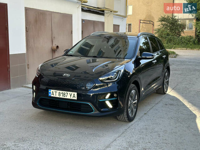 Киа Niro 2019 в Ивано-Франковске на Automoto.ua Синий Киа Niro, объемом двигателя 0 л и пробегом 155 тыс. км за 18650 $, фото 1 на Automoto.ua