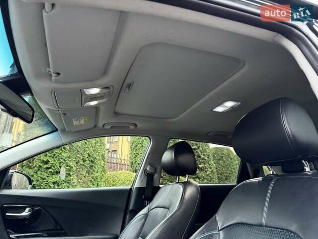 Синий Киа Niro, объемом двигателя 0 л и пробегом 172 тыс. км за 16950 $, фото 23 на Automoto.ua