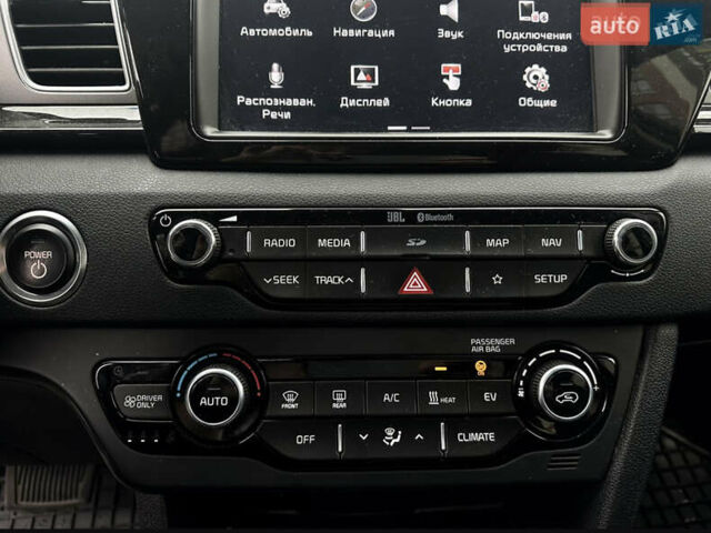 Синій Кіа Niro, об'ємом двигуна 0 л та пробігом 83 тис. км за 18700 $, фото 33 на Automoto.ua