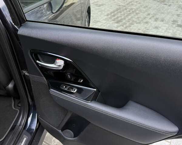 Синий Киа Niro, объемом двигателя 0 л и пробегом 168 тыс. км за 16800 $, фото 31 на Automoto.ua